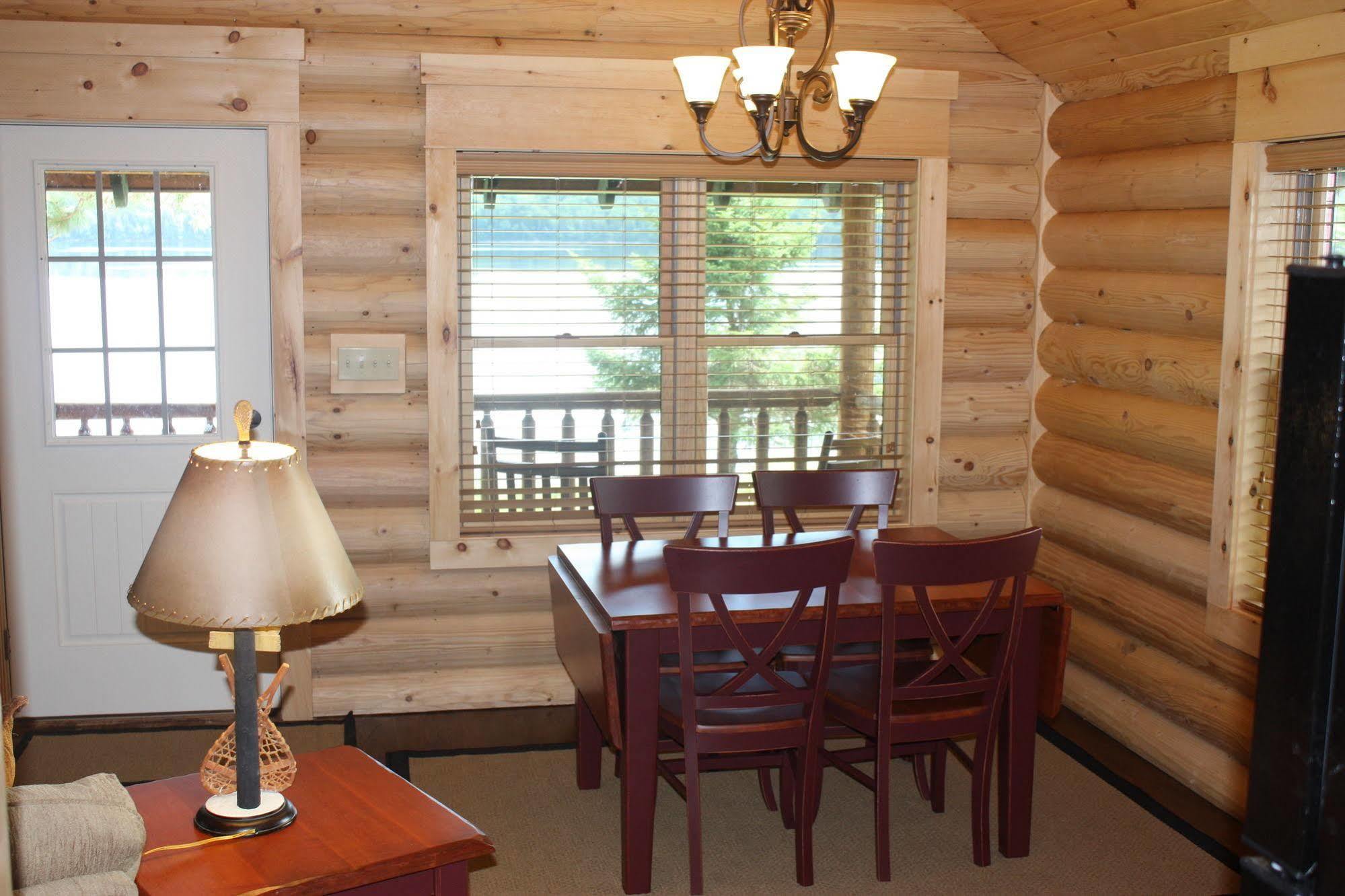 Lake Parlin Lodge & Cabins West Forks Exterior foto